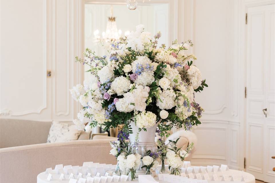 Welcome Table