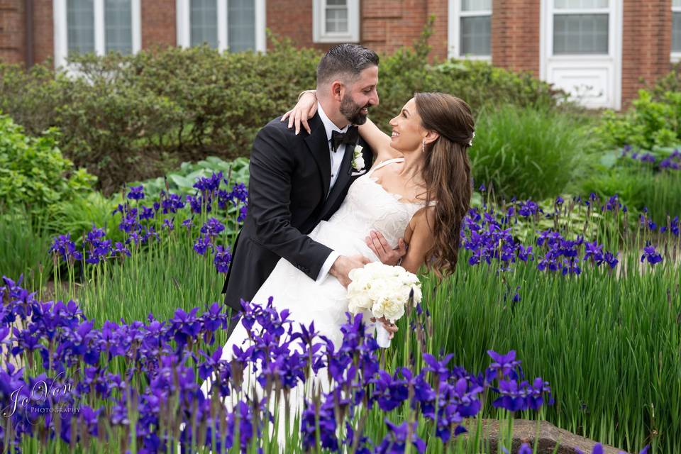 Love and Iris'