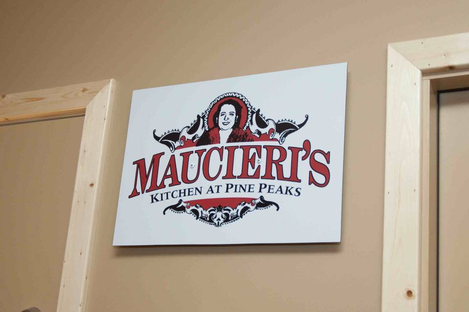 Maucieri's Italian Bistro, Bar & Deli