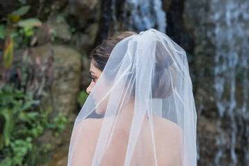 Satin trim veil