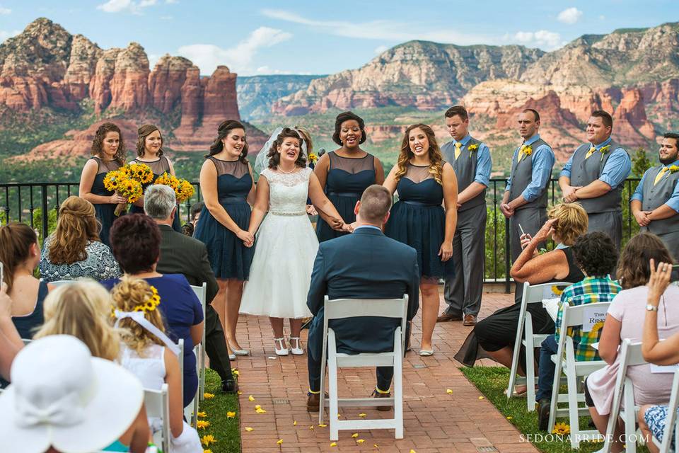 Sedona wedding ceremony at Sky Ranch Lodge. Photos by Katrina and Andrew at Sedona Bride Photographers