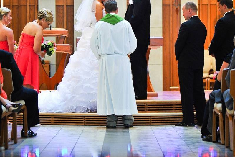 Exchanging of vows - Wes Mosley Photography