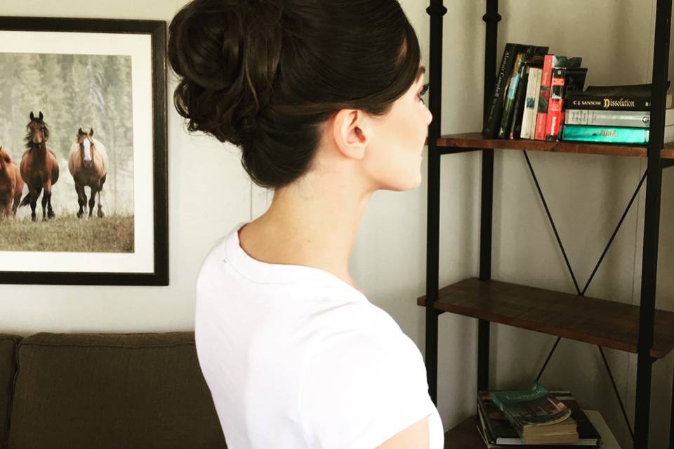 Classically elegant updo