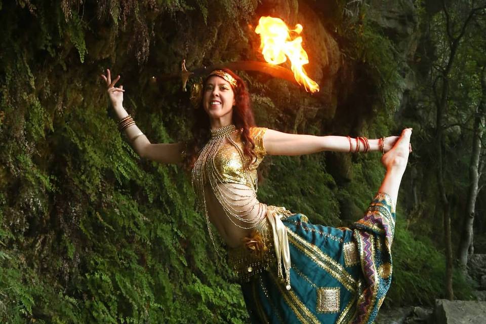 Mystica Fiora - Fire, LED and Belly Dancer