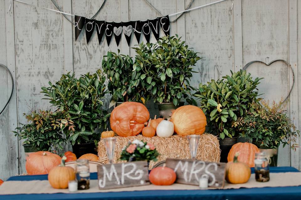 Barn table