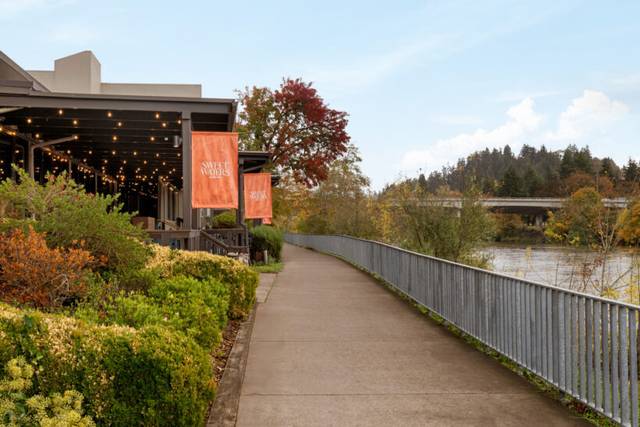 Valley River Inn