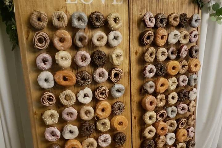 Double hinge donut wall