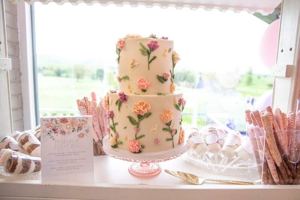 Hand piped floral cake