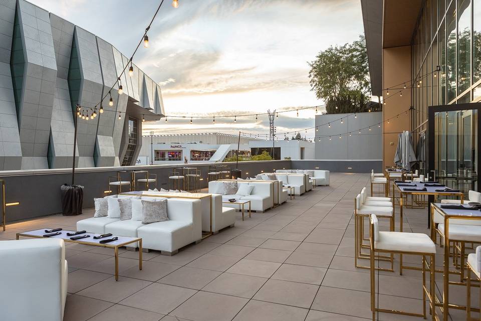 Terrace Lounge