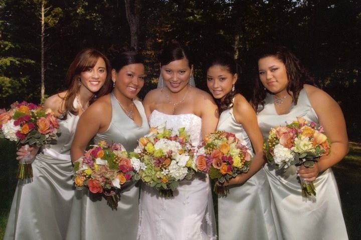 Bride and bridesmaids with their bouquets