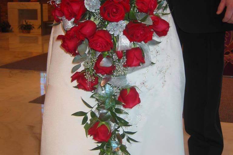 The bride with a red bouquet