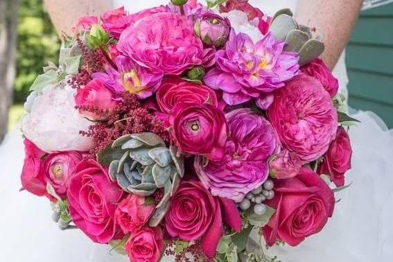 Garden roses and succulents