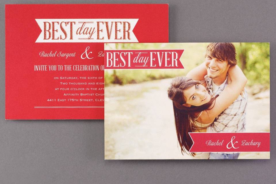 What could make your banner day better? When the banners sparkle! Real glitter accents the design and your photo on this wedding invitation. Choose the colors. Dimensions: 7 1/4 x 5 1/8