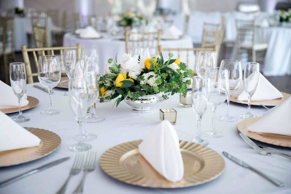 White table cloths