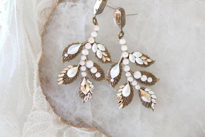Antique gold vine earrings