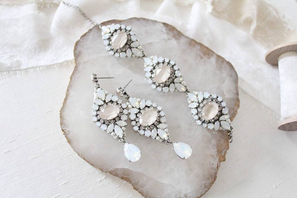 White opal earrings & bracelet