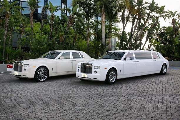 Rolls Royce Phantom Sedan & 6-passanger limo.