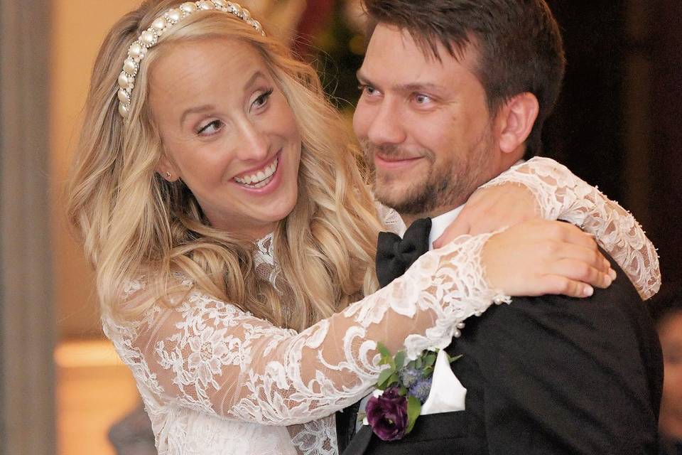 First dance wedding glance