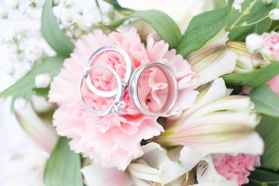 Rings and flowers
