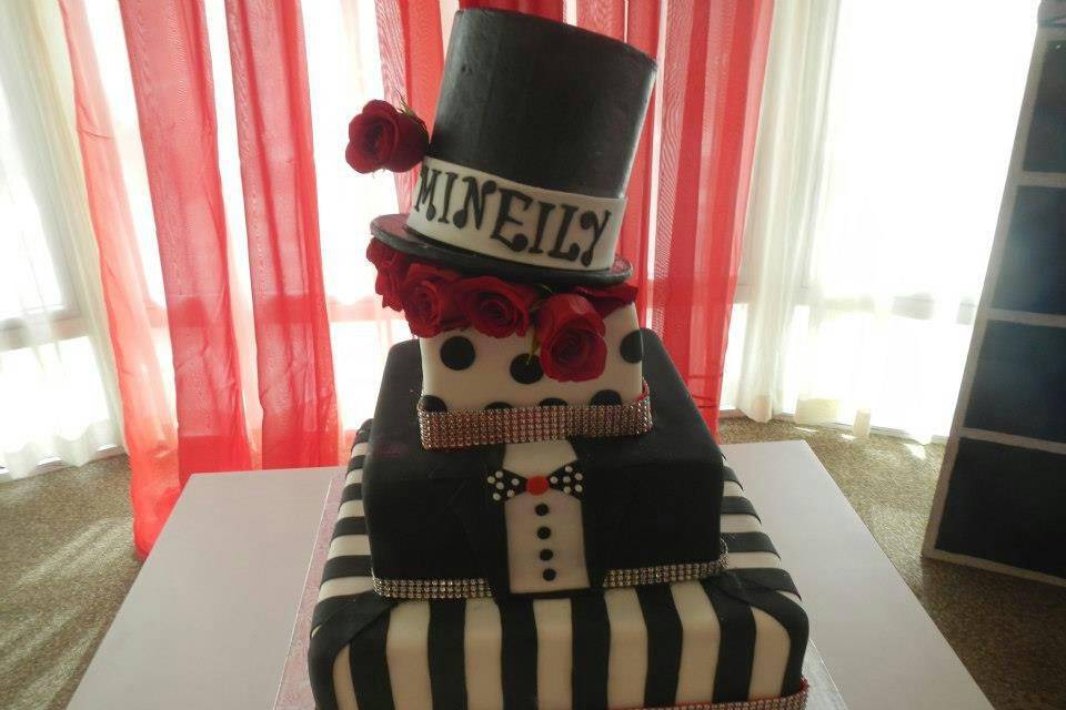 Old tuxedo hollywood themed cake