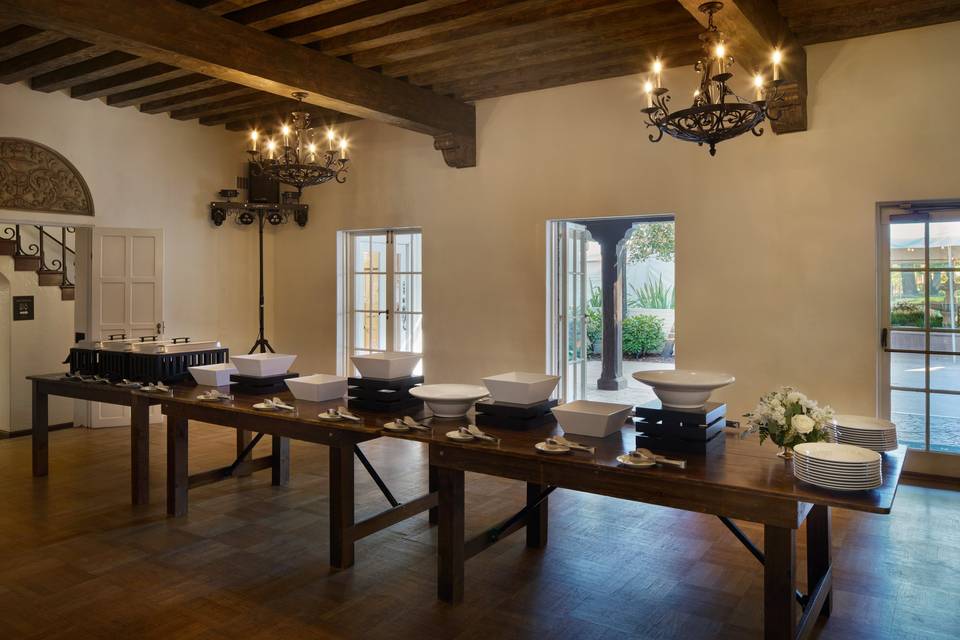Buffet station