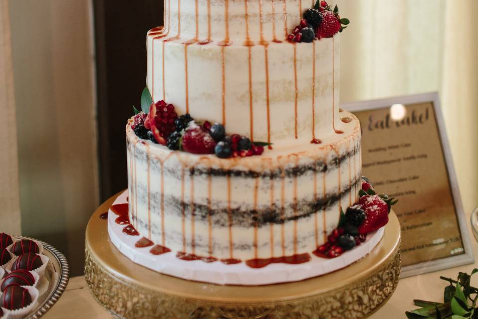 Wedding cake with berries