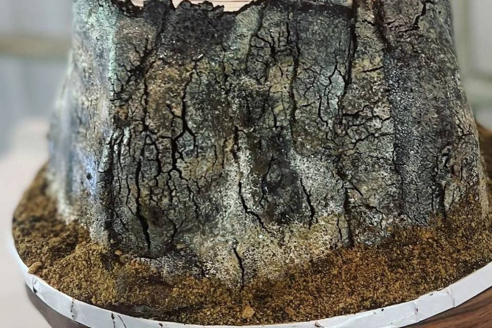 Tree Trunk - Groom Cake