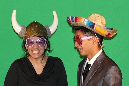 Fun In A Flash PhotoBooth and FlipBook Studio Rental