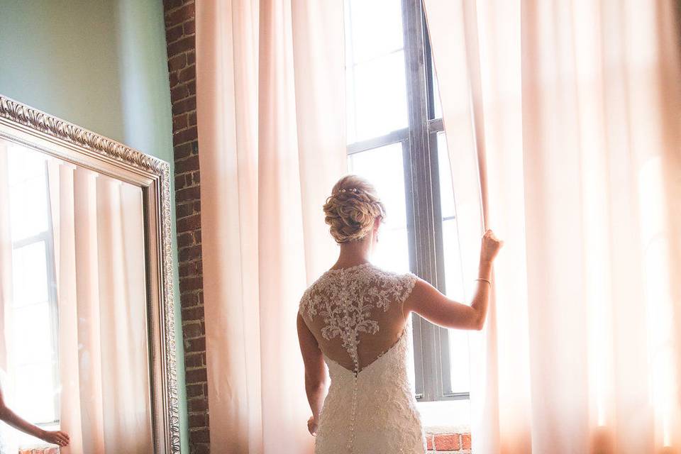 The bride in the bridal suite