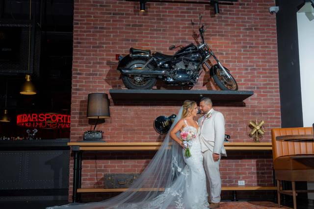 Too Cool Photography & Video Services
