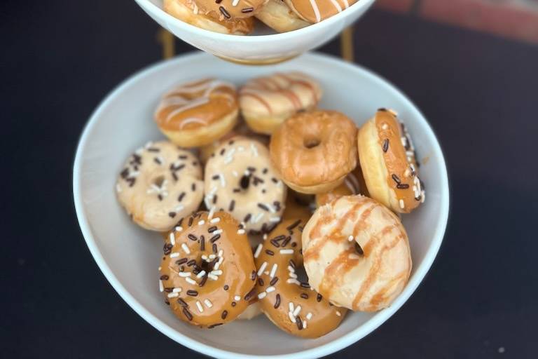 Donuts with Caramel Dipping