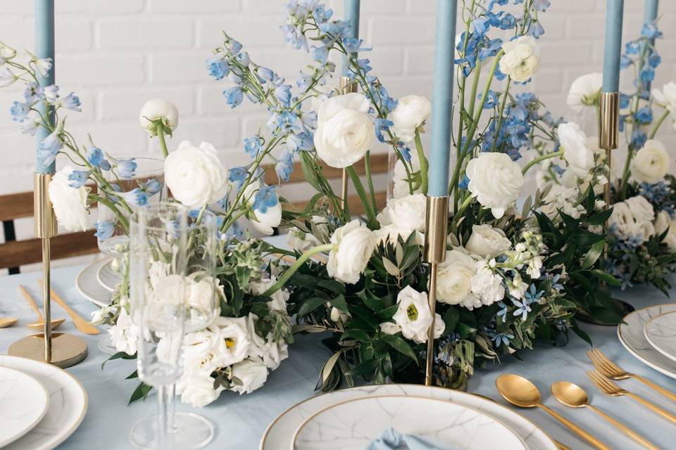Provence Floral Table Decor