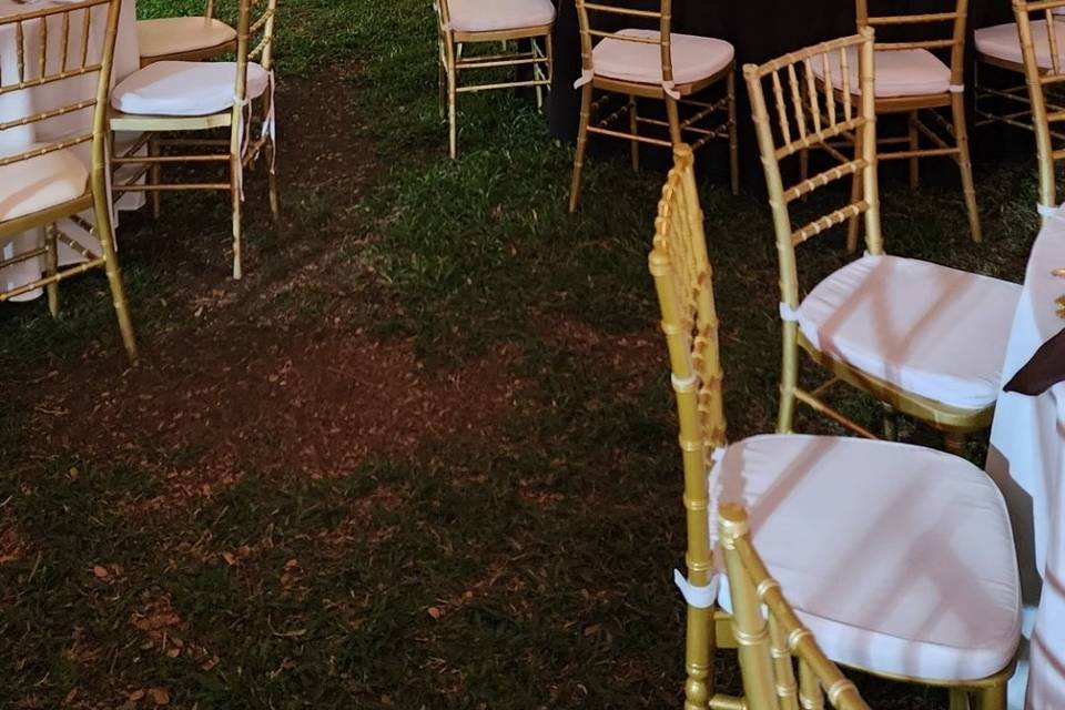 Wedding tent decor