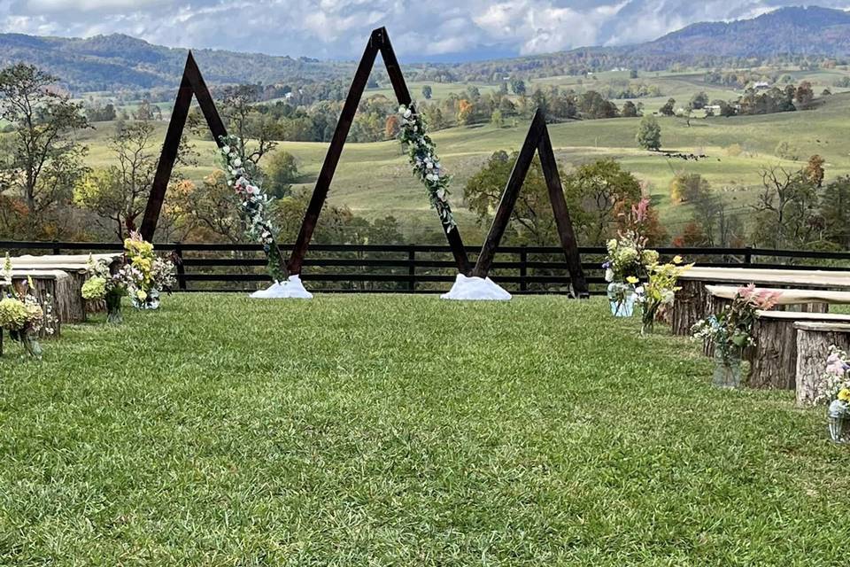 Serenity Hill Farm and Wedding Venue