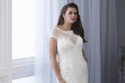 Ana's Bridal Boutique & Tuxedos