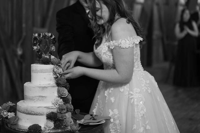 Cut the Cake!