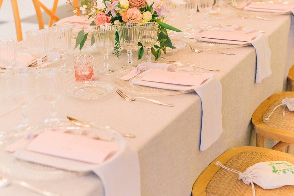 Airy wedding bright table