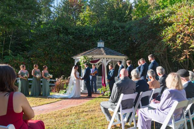 Couple with Bridal Parties & G