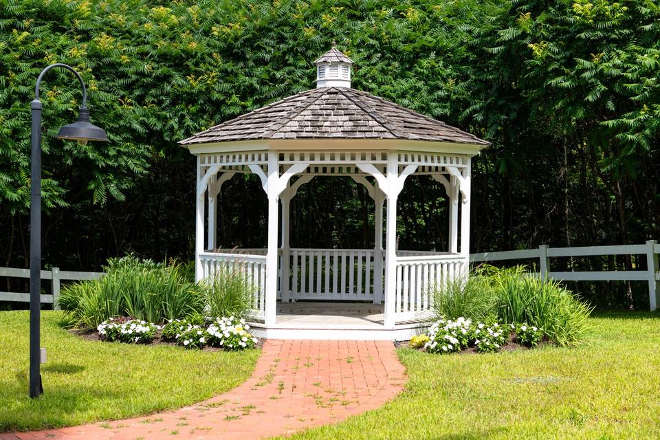 Gazebo ceremony