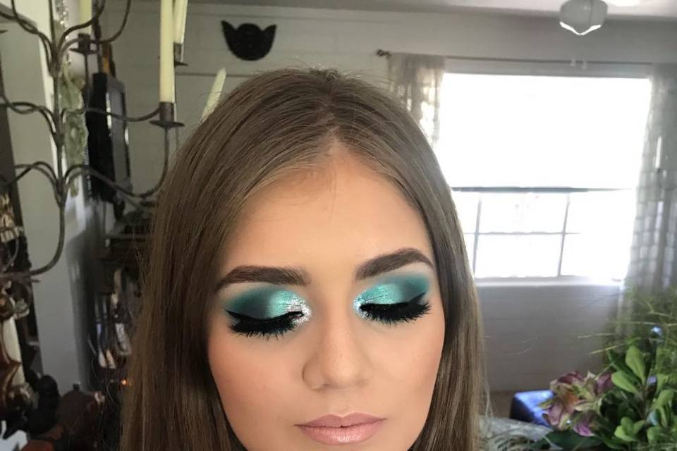 Turquoise eyes.