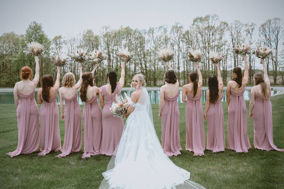 Bride and her party - B. Christine Photography