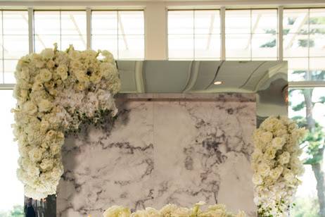 White marble wedding decor