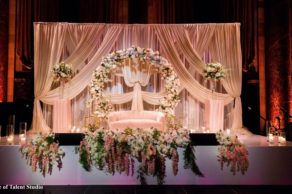 Flower ring reception stage