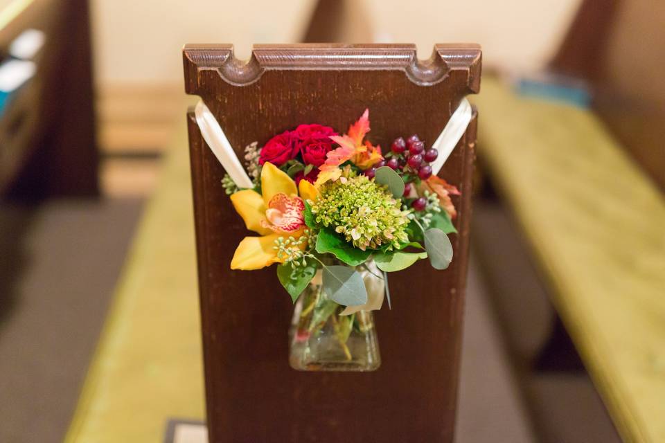 Aisle Decor - Pew Flowers