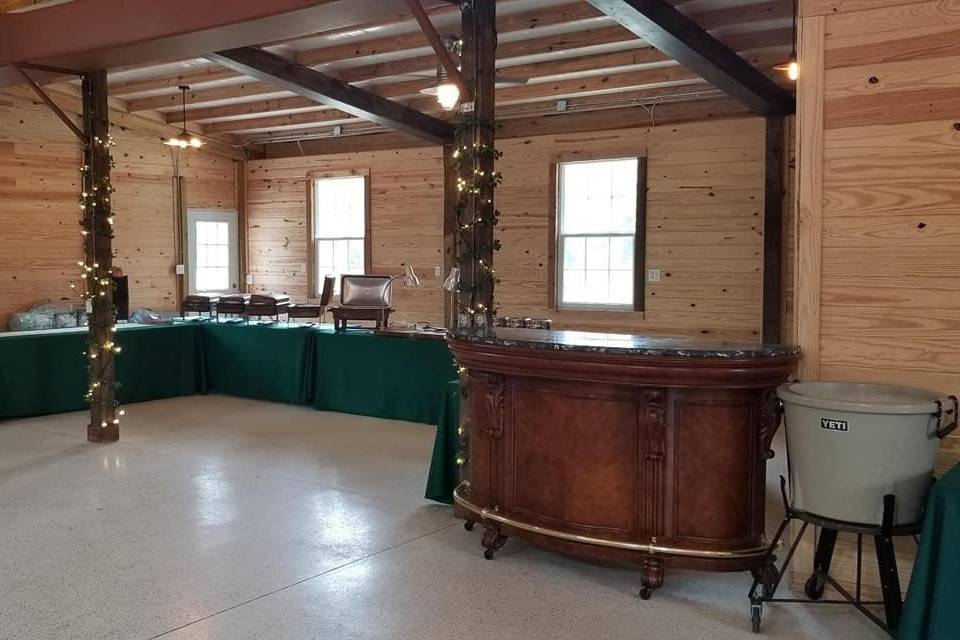 Bear Tree Barn Wedding and Event Center