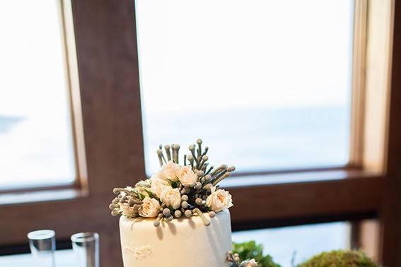 Multiple layered wedding cake