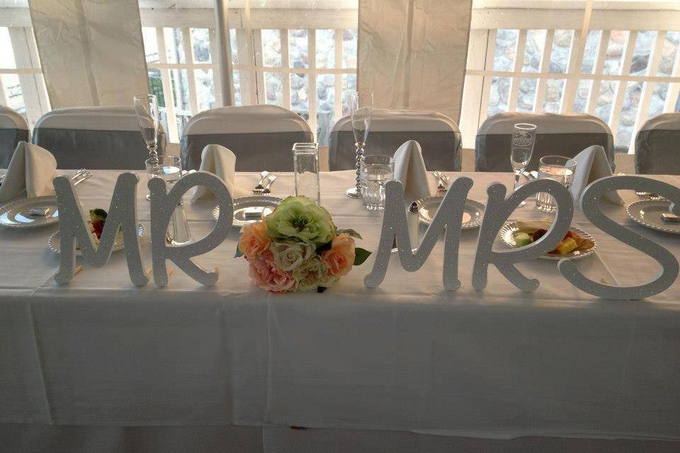 Sweetheart table