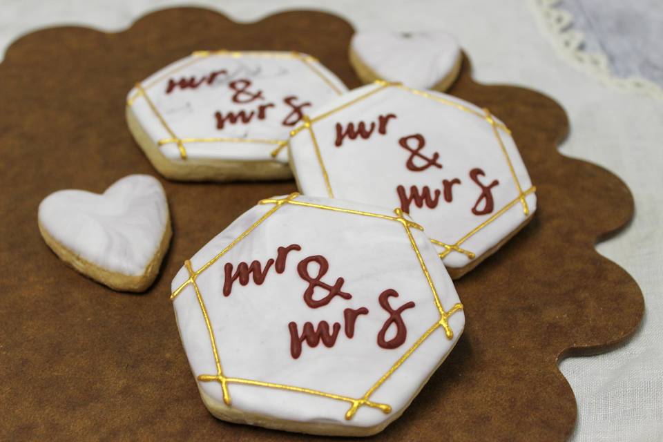 Edible guest favors