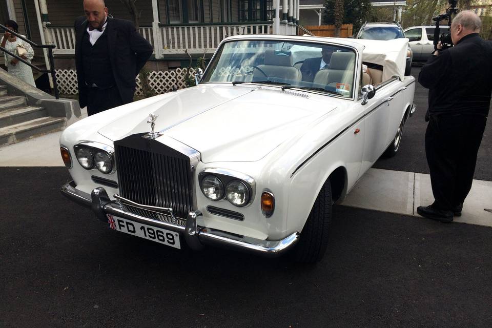 Antique rolls royce, convertible perfect for summer weddings