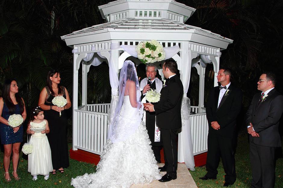 Gazebo wedding